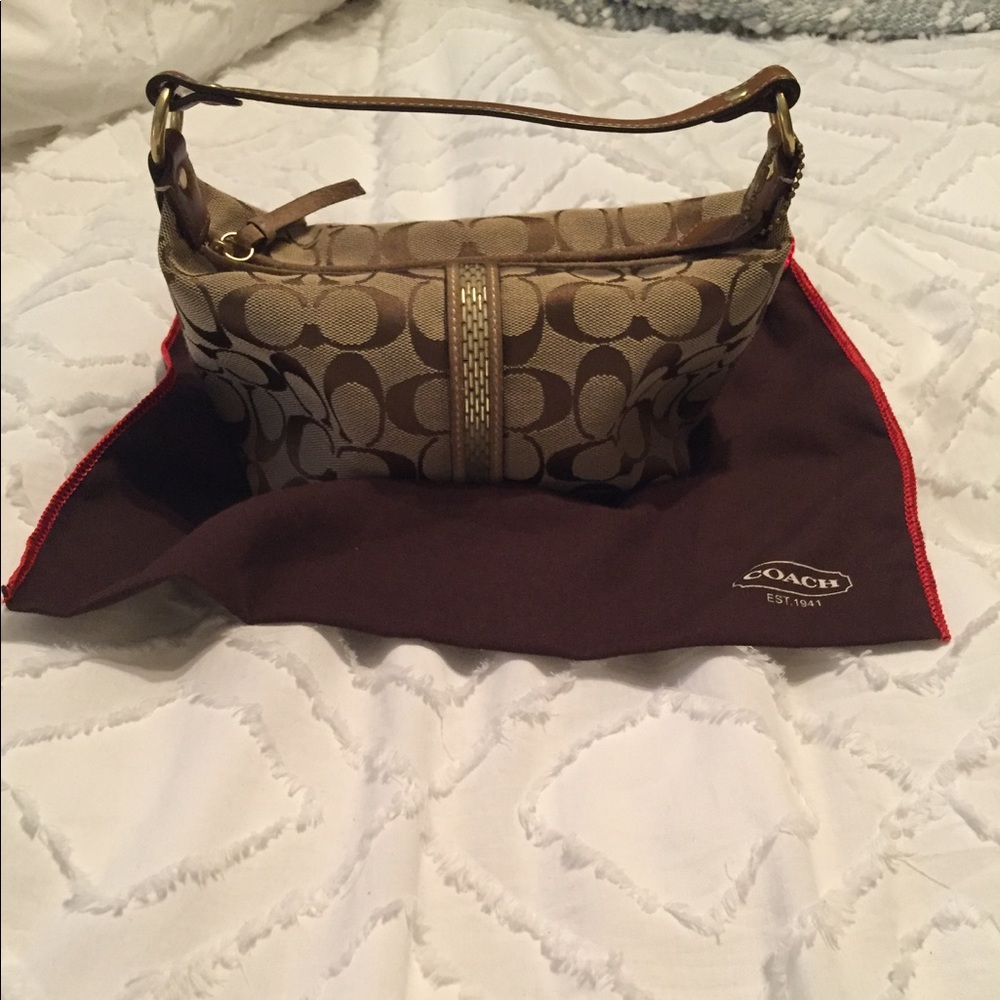 Coach signature small purse barely used